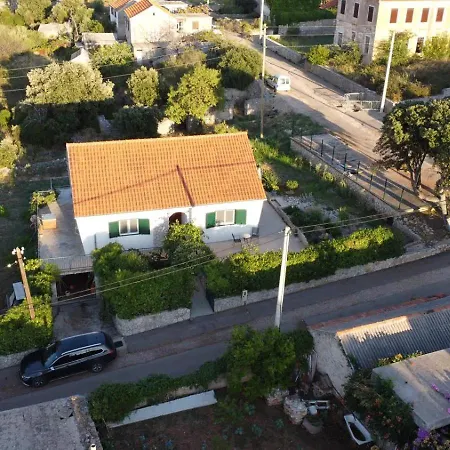 Cozy House Pavicic In Hvar Vikendica *