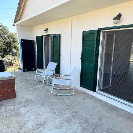 Cozy House Pavicic In Hvar Vikendica