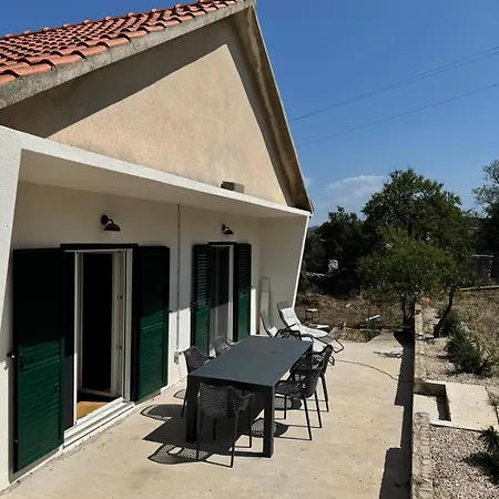 Vikendica Cozy House Pavicic In Hvar