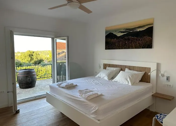 Cozy House Pavicic In Hvar
